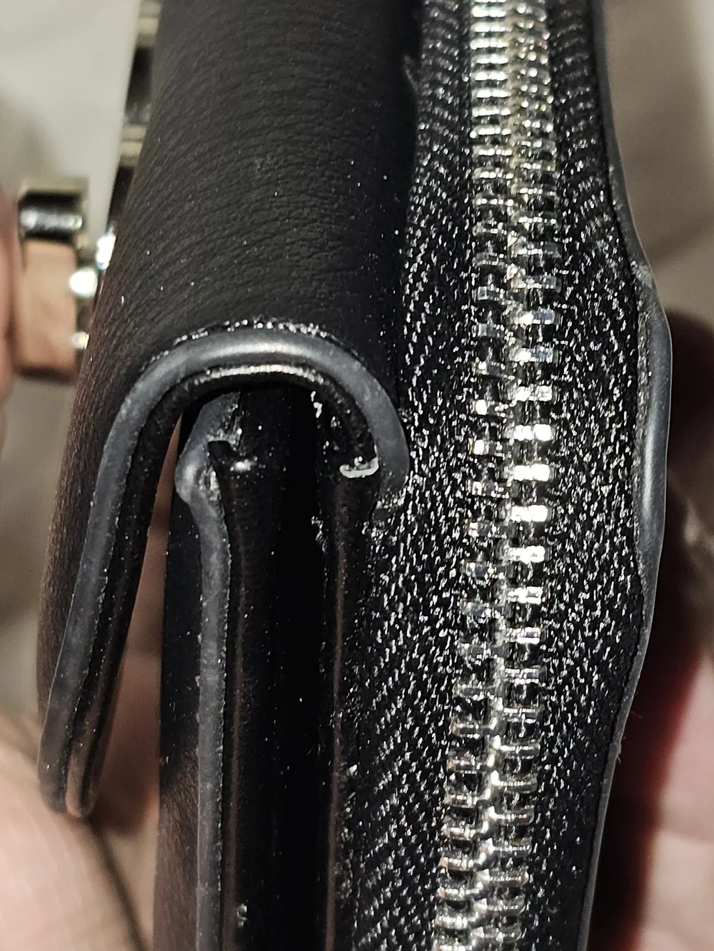 N/A sleek black